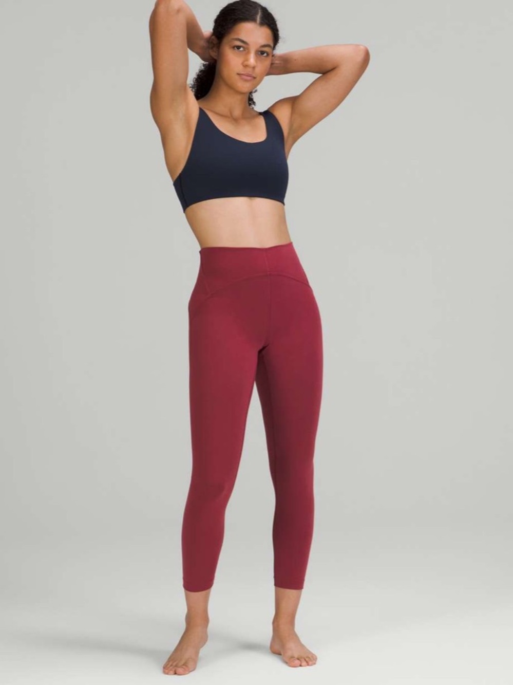 Lululemon InStill High-Rise Tight 25"
Mulled Wine Sz 4